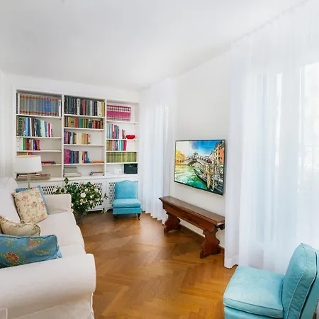 Due Leoni Terrace In St Mark's Square Apartmán