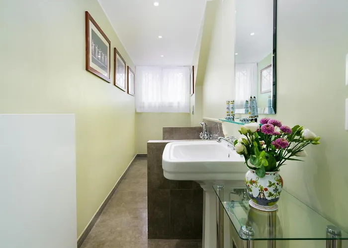 Due Leoni Terrace In St Mark's Square *