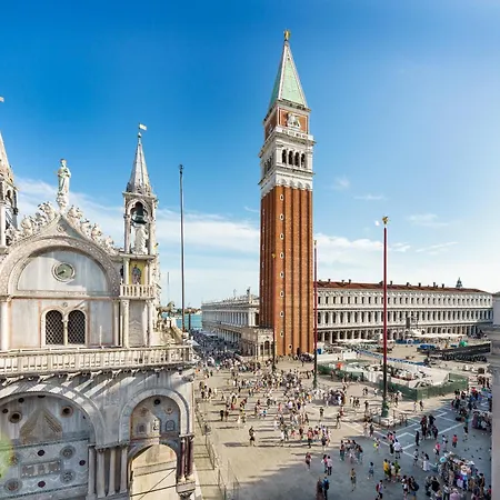 דירה Due Leoni Terrace In St Mark's Square