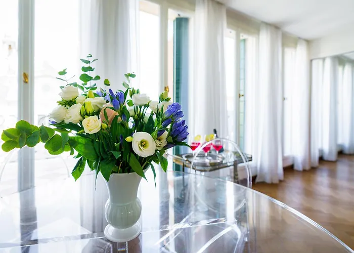 Due Leoni Terrace In St Mark's Square شقة البندقية