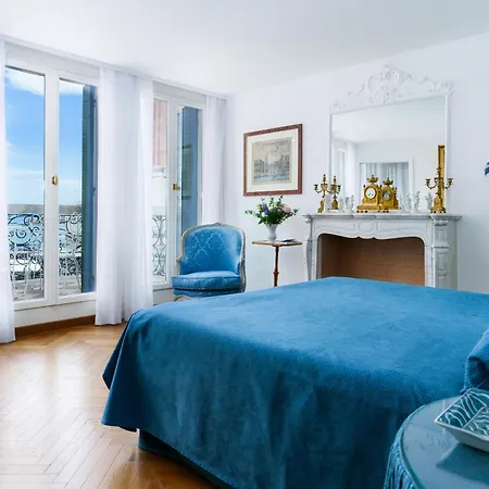 Due Leoni Terrace In St Mark's Square Venice