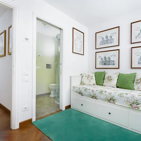 Due Leoni Terrace In St Mark's Square * Venice