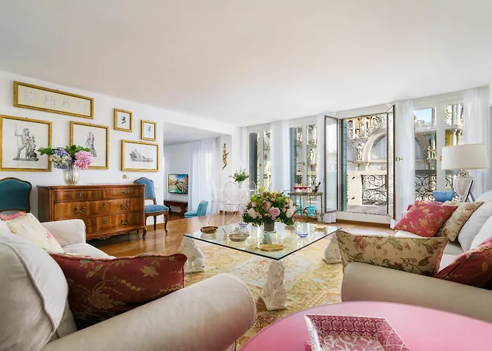 Due Leoni Terrace In St Mark's Square Lejlighed *