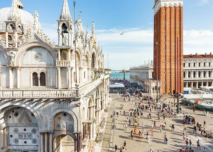 Due Leoni Terrace In St Mark's Square Lejlighed