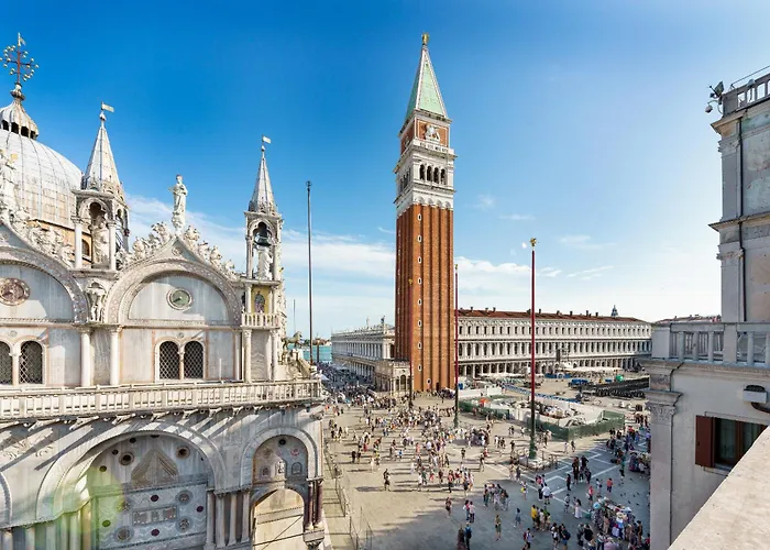Apartman Due Leoni Terrace In St Mark's Square