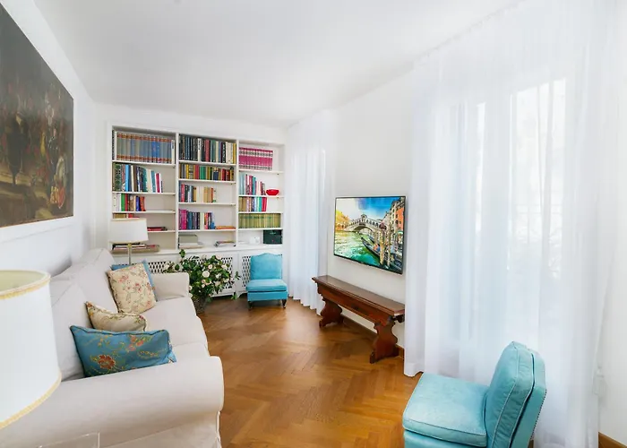 Due Leoni Terrace In St Mark's Square Apartman
